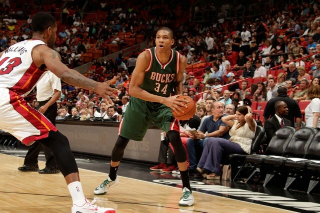 艾维绝杀活塞胜猛龙 莫兰特22+11灰熊克开拓者